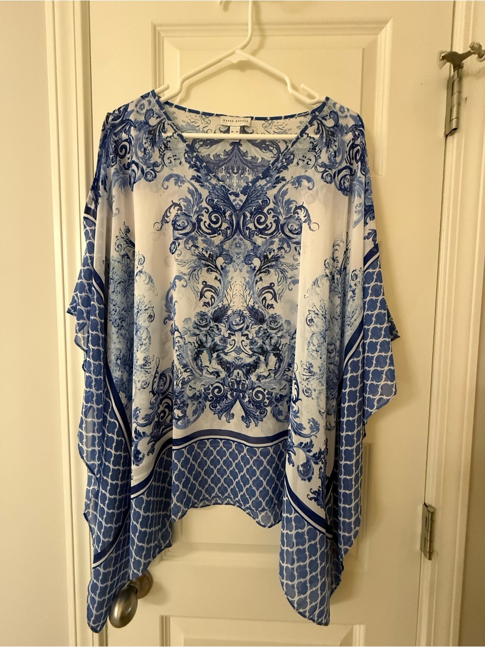 Susan Graver Scarf Top Blouse Womens Blue White Tile Floral Poncho Kaftan XL